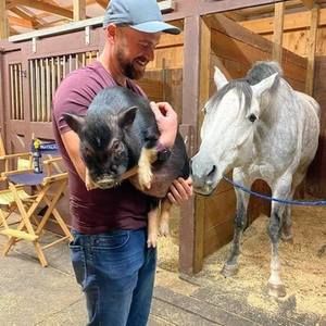 Meet your Posher, Mike